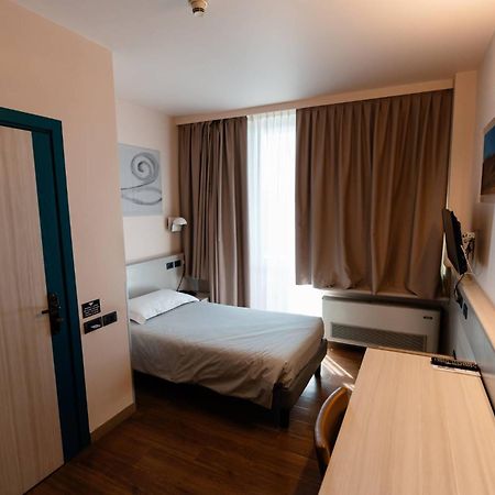 Hotel Ristorante I Castelli Alba  Esterno foto