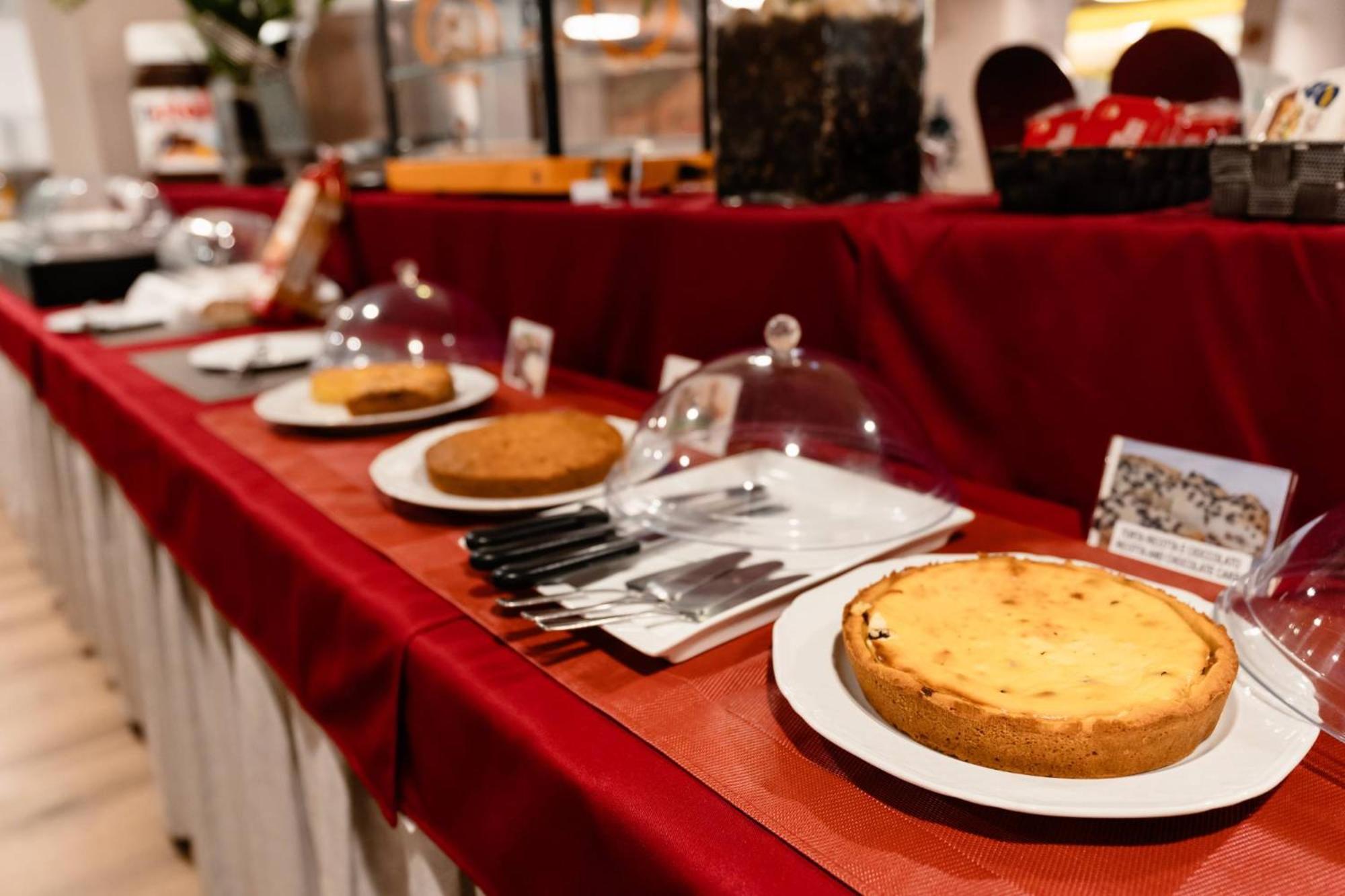 Hotel Ristorante I Castelli Alba  Esterno foto