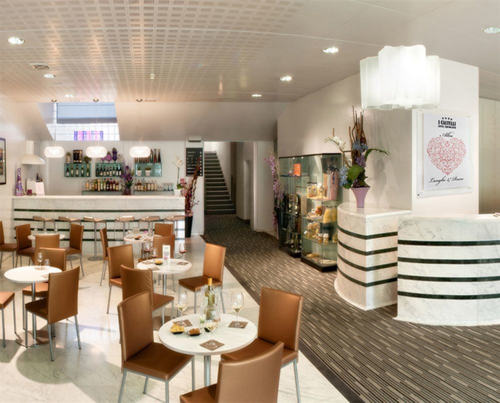 Hotel Ristorante I Castelli Alba  Esterno foto